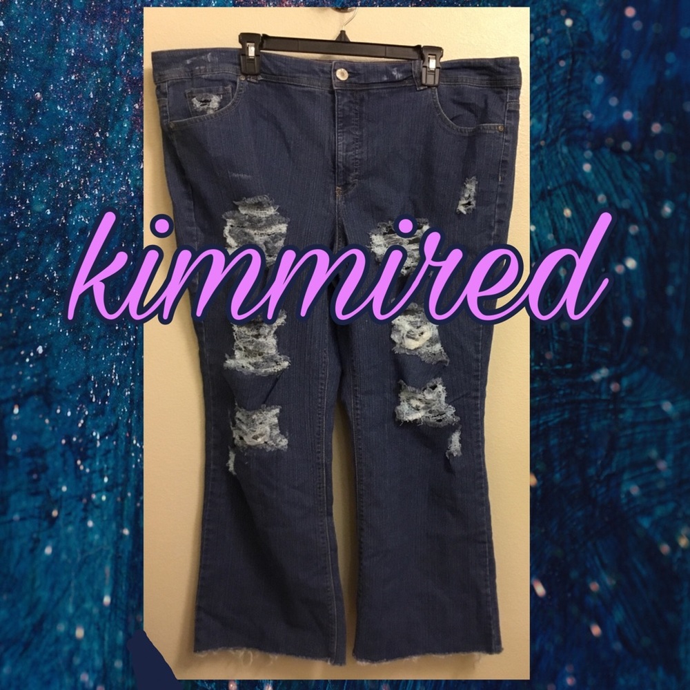 Plus Distressed/Destroyed Boot Cut Jeans~ 22W ~EUC